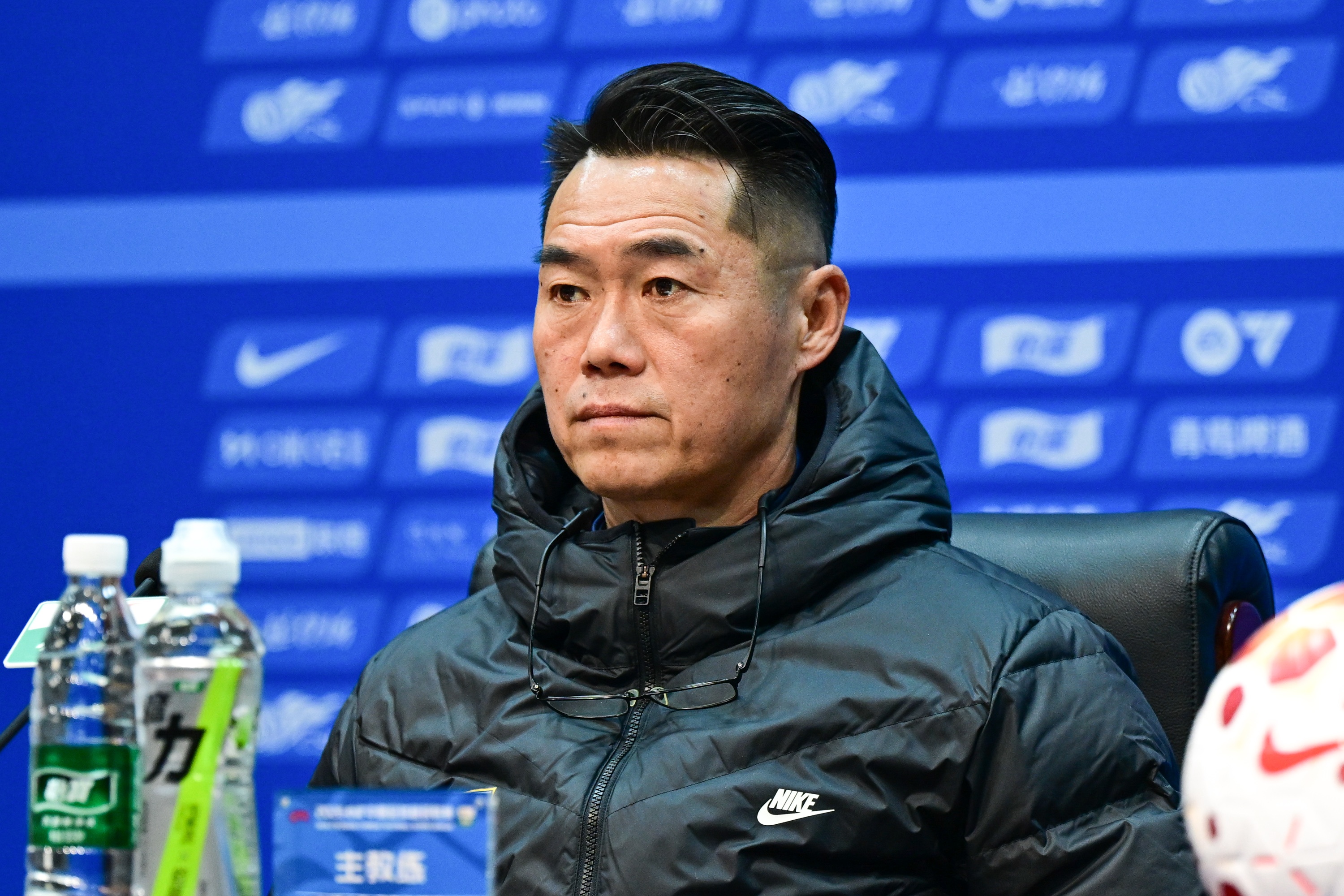 天博-宿茂臻：球员有动力和对胜利的渴望，比分被追平后我们没慌乱