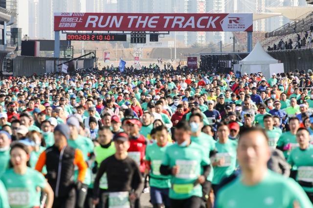 疫情+低温下 一场迎新跑的举办有多么“来之不易”